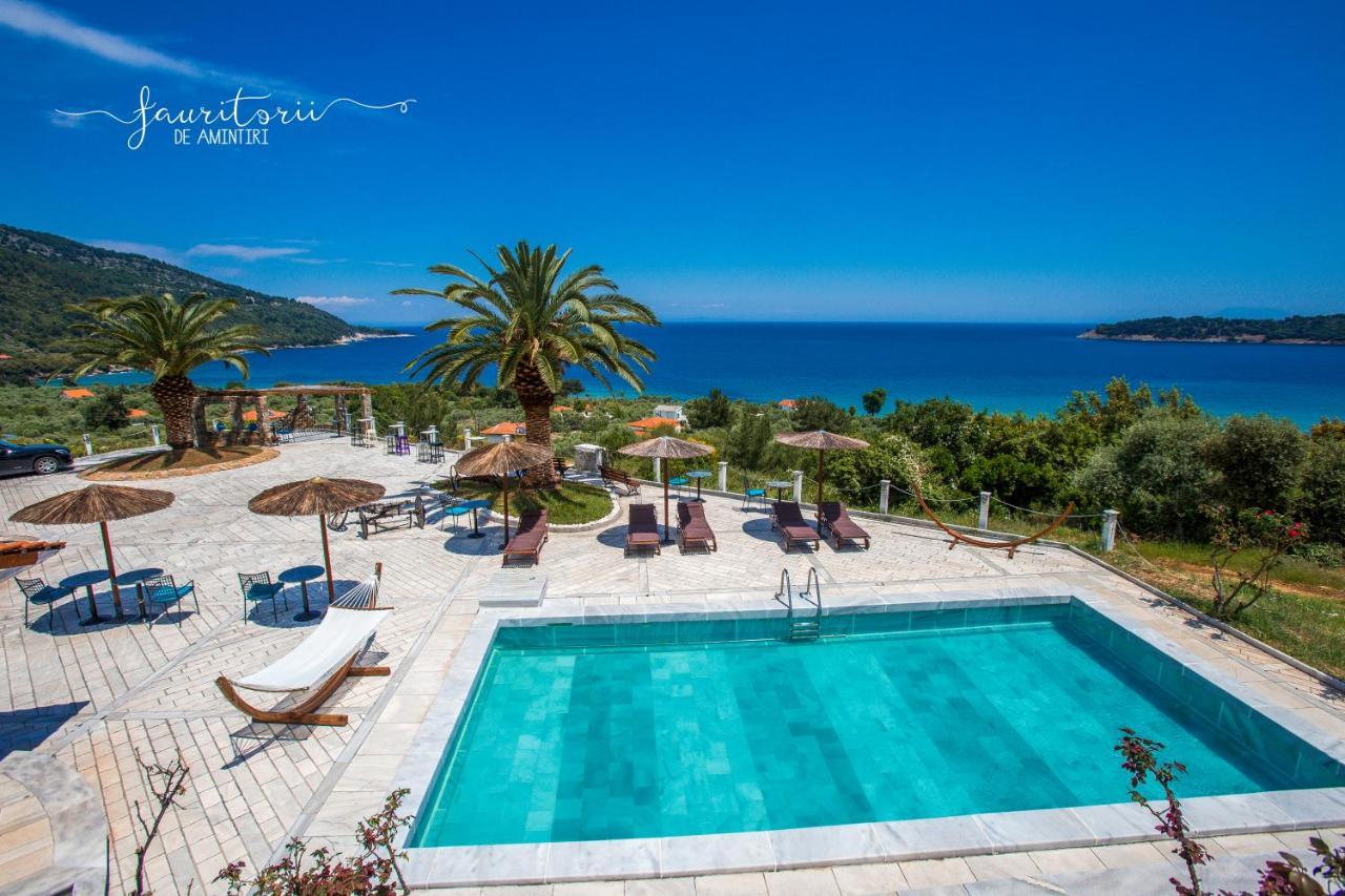 Kinira Beach Hotel ภายนอก รูปภาพ
