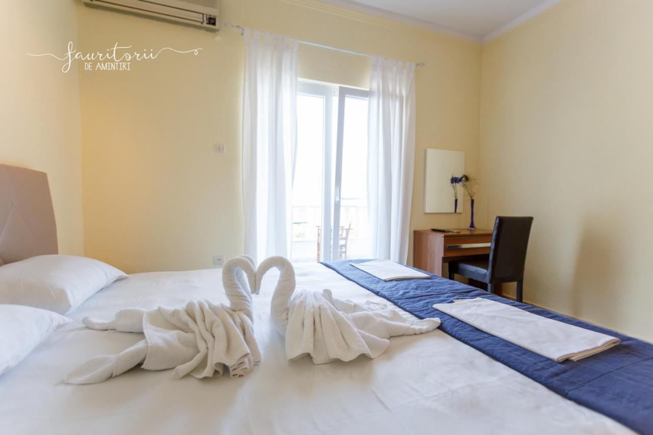Kinira Beach Hotel ภายนอก รูปภาพ